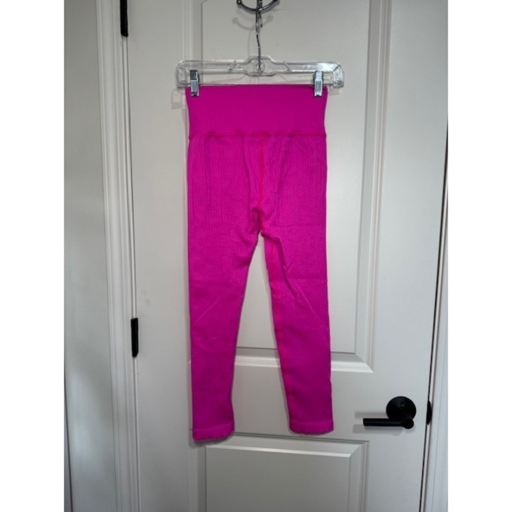 GapFit Womens High Rise Seamless Ribbed Leggings Hot Pink Size M/L Regular